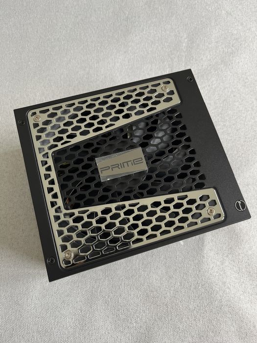 Fonte de Alimentaçao Seasonic PRIME Ultra 650w  Titanium