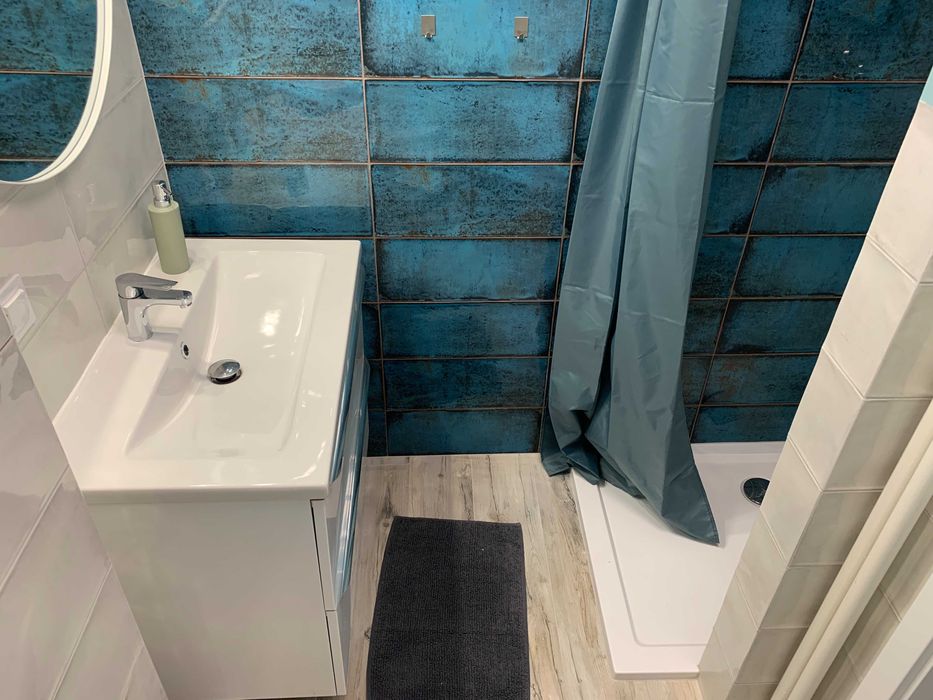 37m2, sypialnia, salon, miejsce postojowe, blisko centrum i morza