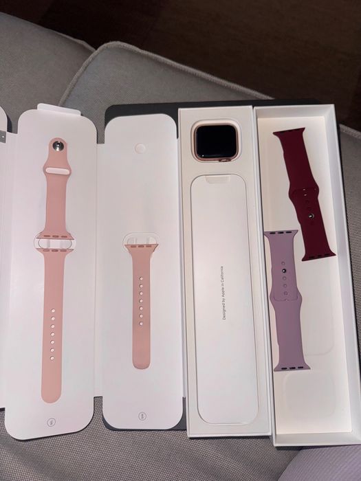 Apple Watch SE GPS + caixa + 2 pulseiras extra