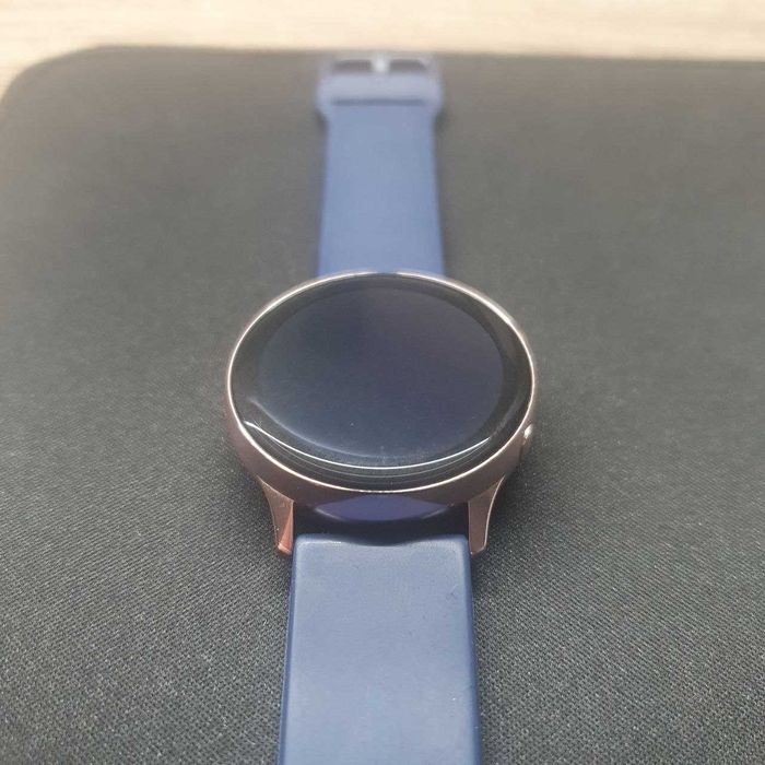 Смарт-годиник Samsung Galaxy Watch Active2