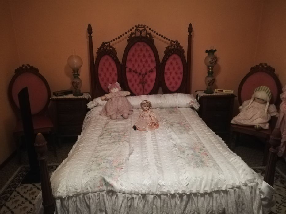 Quarto completo em bom estado