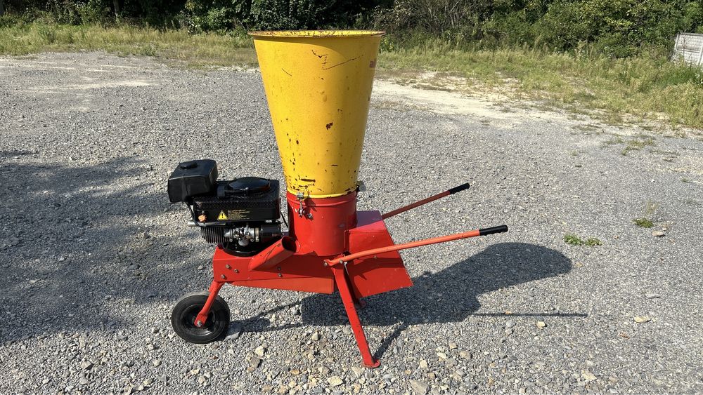 Rębak rozdrabniacz spalinowy AS