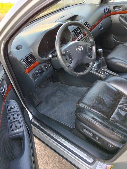 Авто універсал Avensis 2.0 D‑4D для ЗСУ