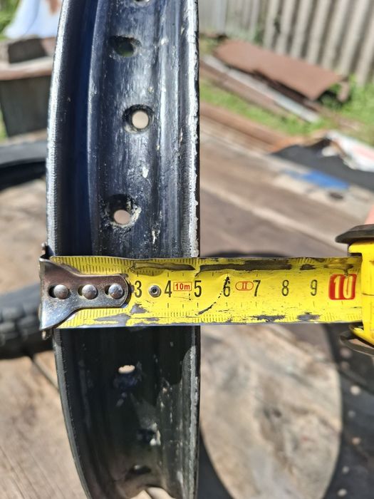 Обод R 16 алюмінієвий покришка r16
