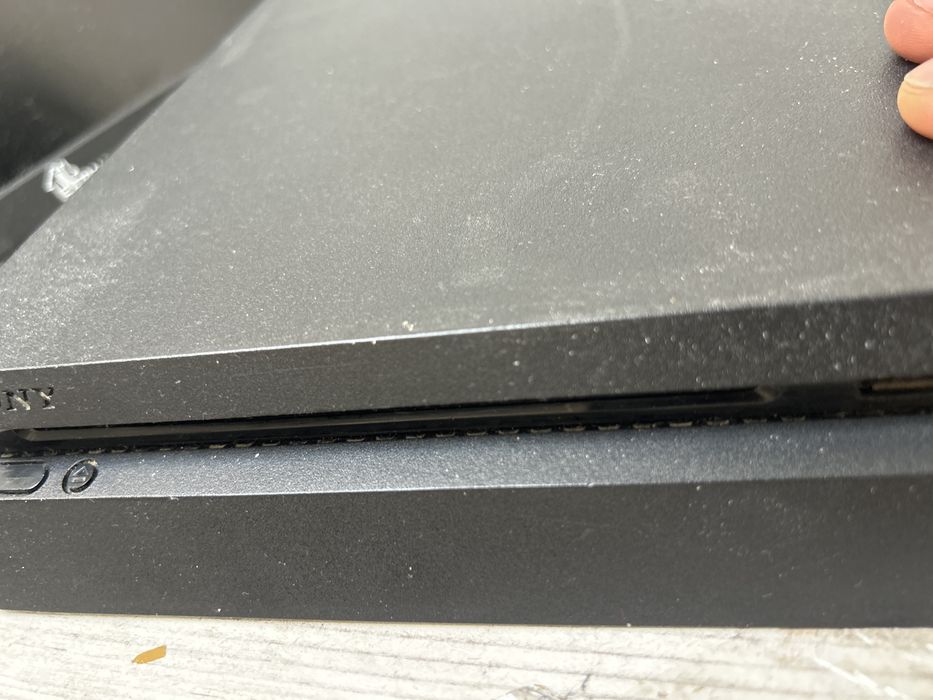 Konsola ps4 slim 500gb