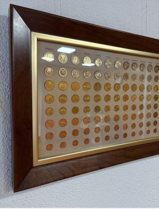 Moedas de Euro não circuladas de 2001 emolduradas imaculadas em