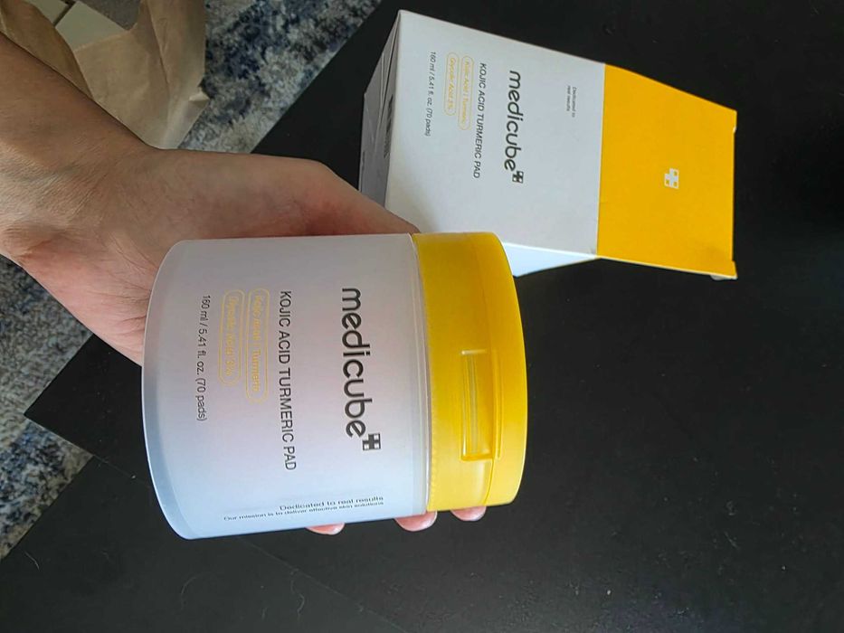 Medicube kojic acid turmeric pad 160ml NOWE rozjaśniające płatki do twarzy na przebarwienia