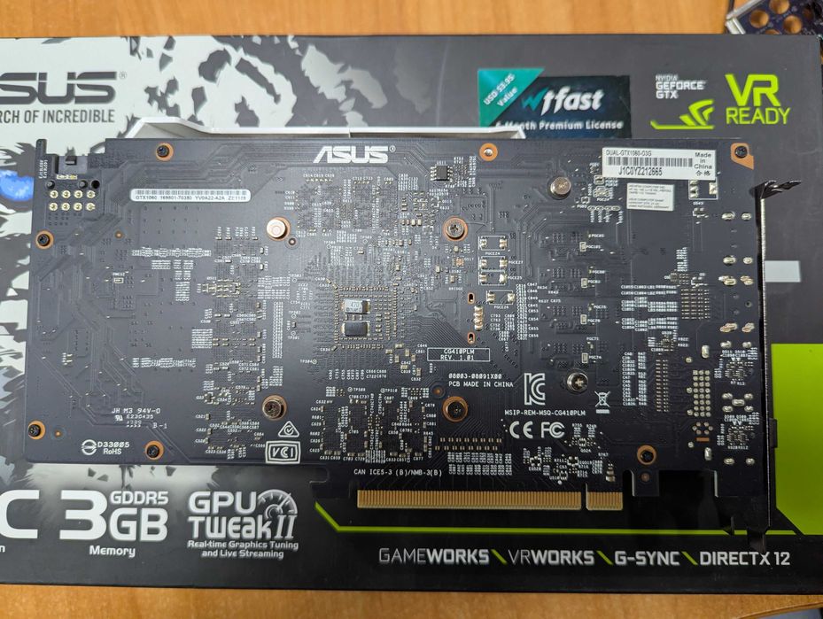 ASUS Z170-Deluxe + Intel Core i7-6700K // Asus GTX 1060 Dual 3GB