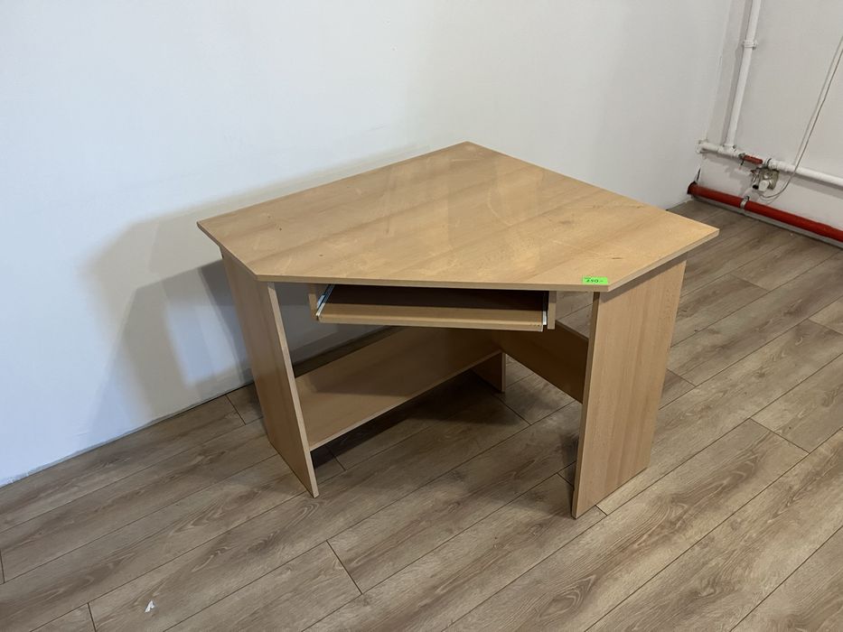 Biurko z ekspozycji narożne  90x90cm