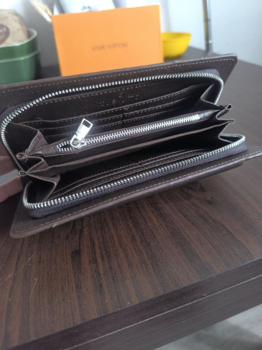 Duży Portfel LV..