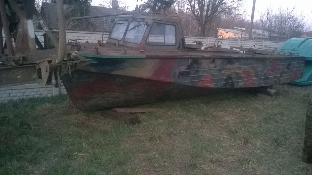 Kuter kh200 wojskowy