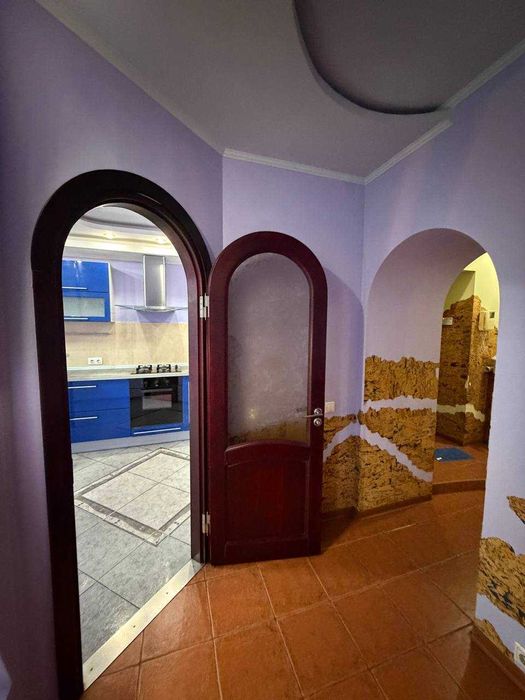 Продам 3к квартиру с ремонтом Ломовский Донецкое шоссе 9