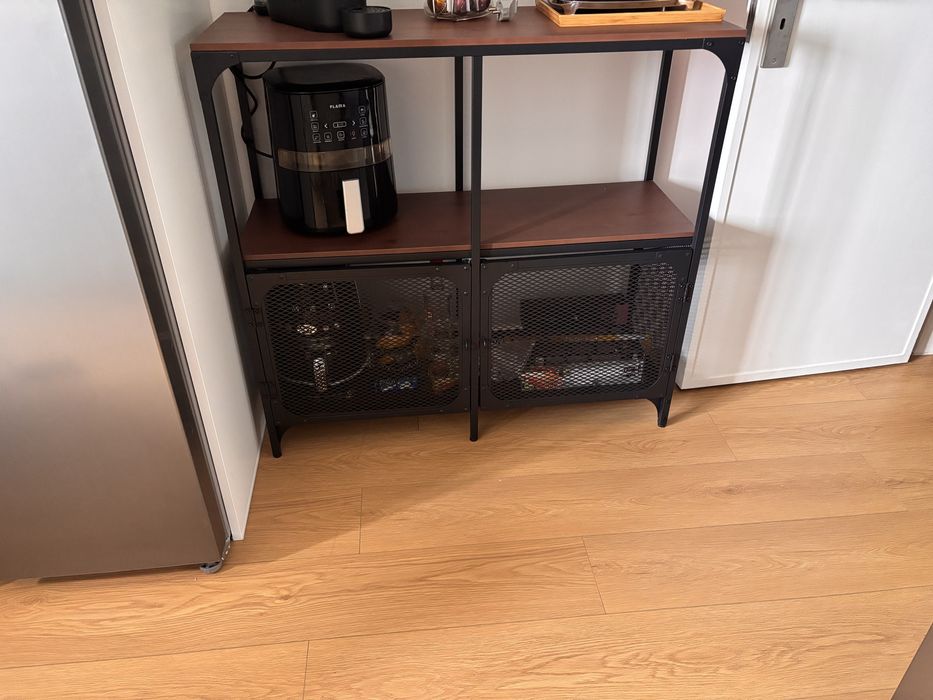 Móvel  preto IkEA