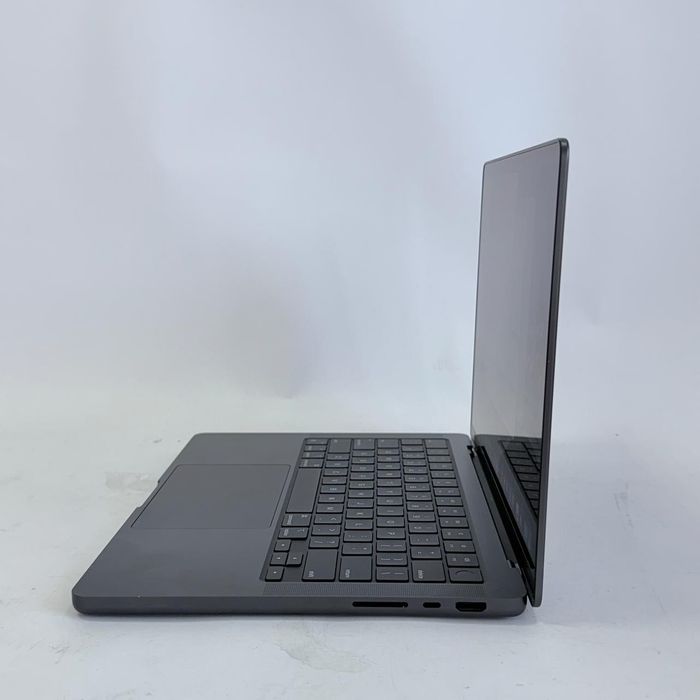 MacBook Pro 14" 2024 M4 Space Black 16/512