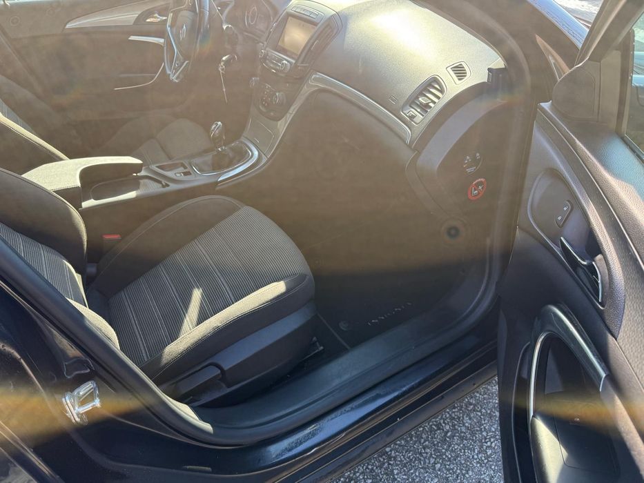 Opel Insígnia 2.0 CDTi  2014 
NACIONAL
140CV
2014

Viatura e