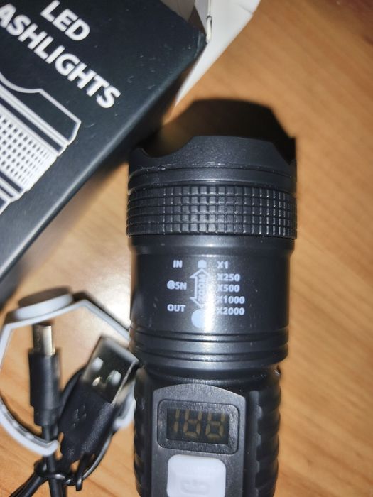 Lanternas LED Recarregáveis