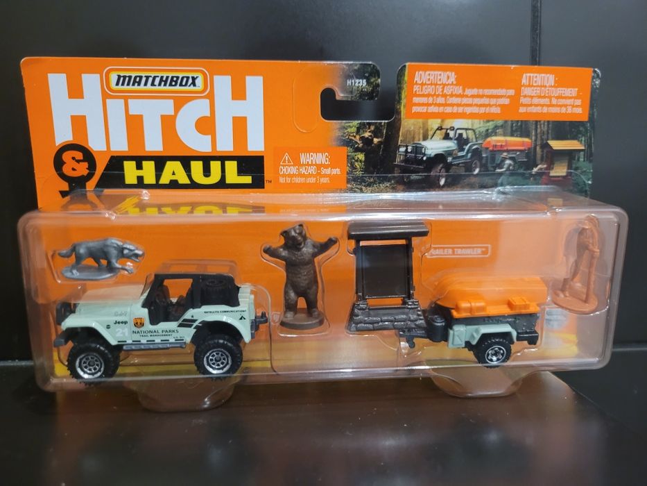 Matchbox OFF Road Jeep 4x4 z przyczepą + akcesoria