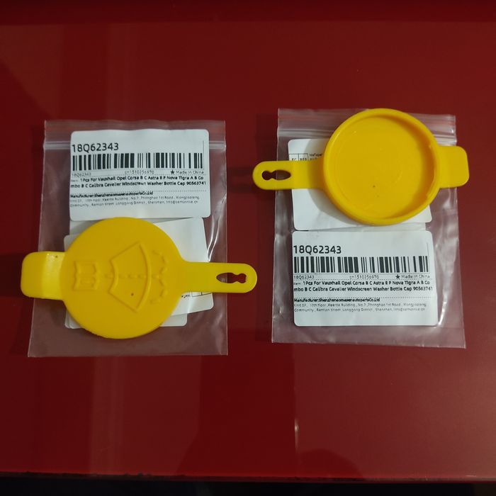 2 Tampas amarelas do depósito de água do limpa vidros de Opel Corsa