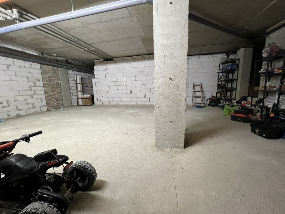 Продаж  напівпідвального  приміщення