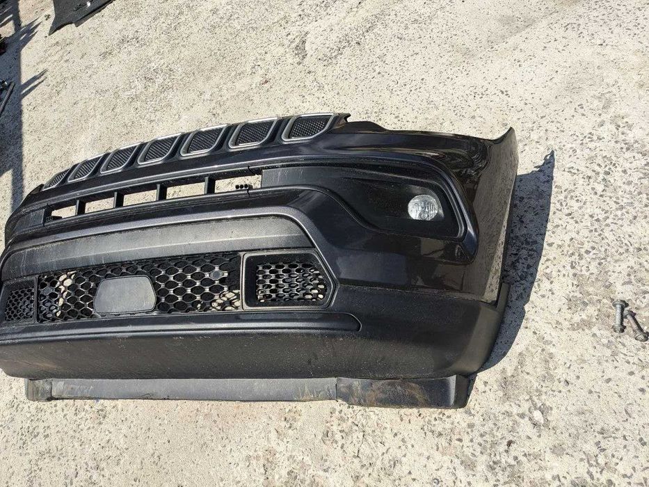 Бампер передний Jeep Compass 22+ Бампер передній , фари розбірка