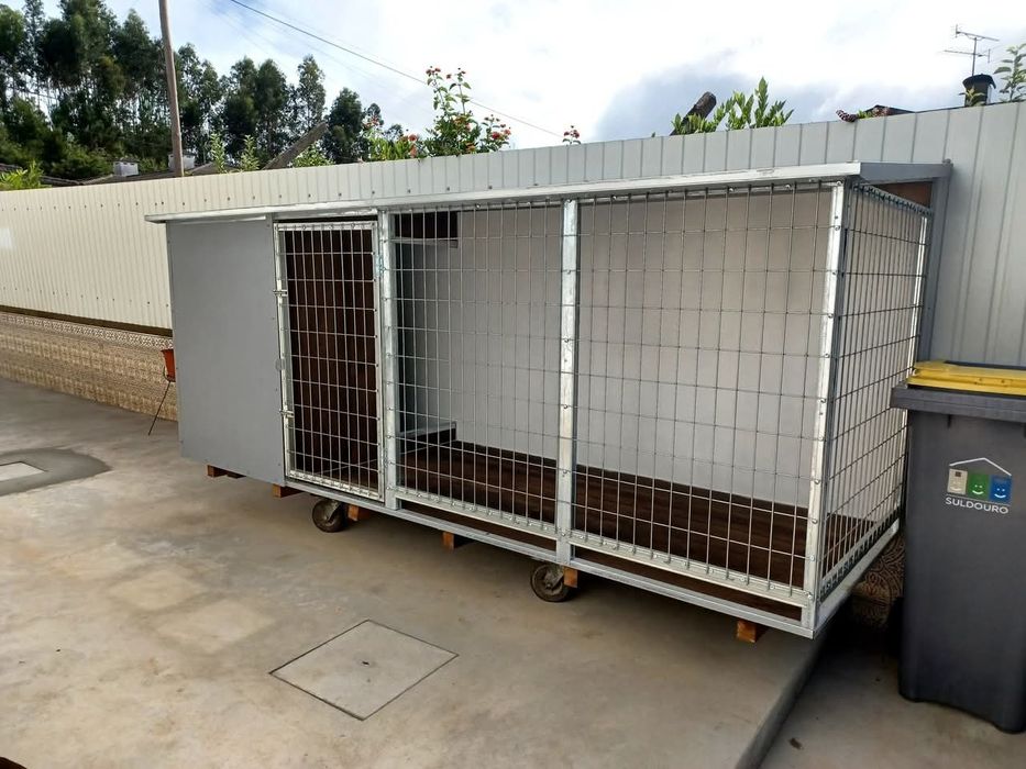 Casotas e abrigos para animais