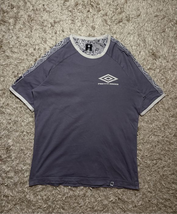 Футболка Umbro Pretty Green на лампасах