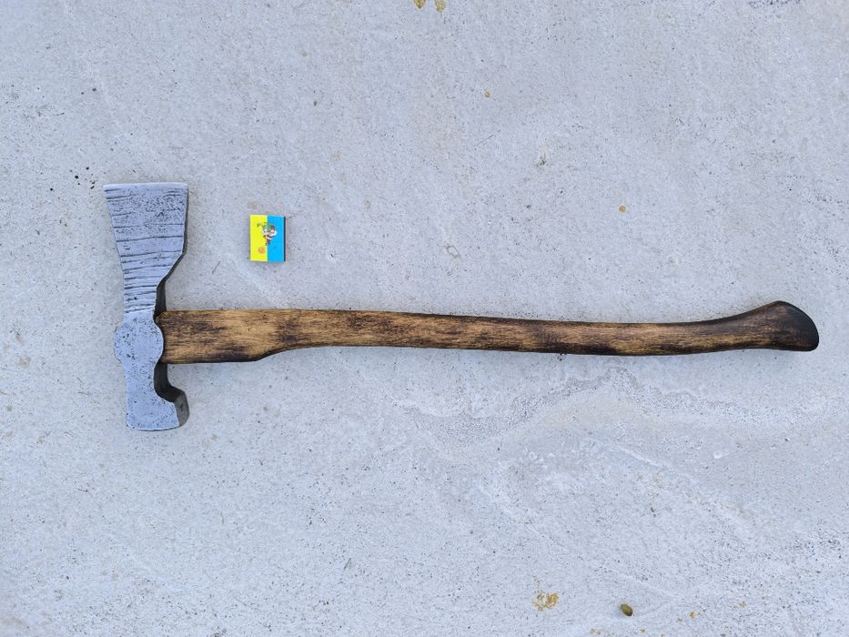 Топор сокира , колун  кована