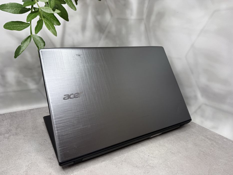 Acer Aspire E5-575 i7-7500U / 8GB / 256GB SSD / 17.3” FHD / GTX 950M 2GB ігровий ноутбук