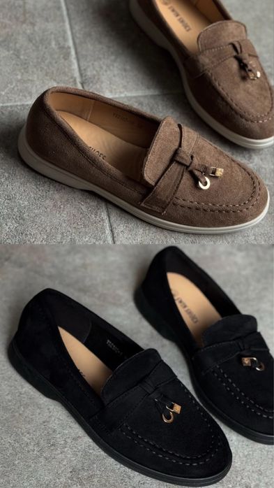 Замшеві лофери.