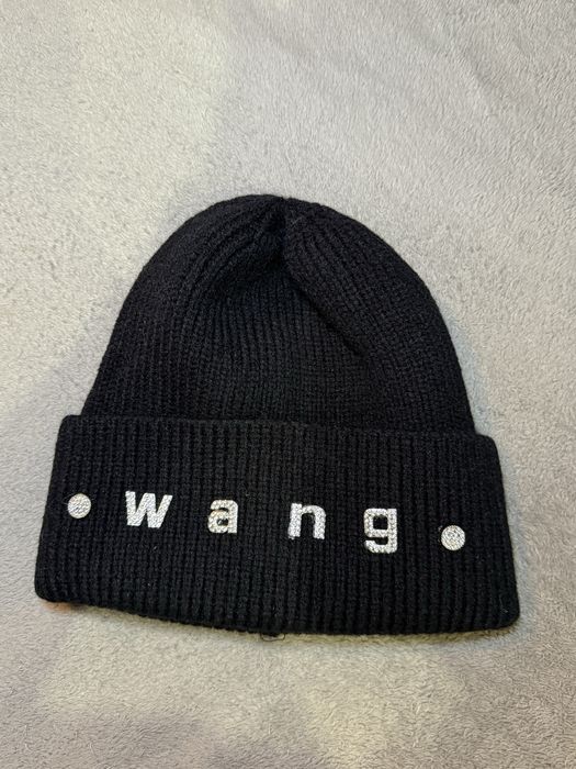 Шапка нова  ванг