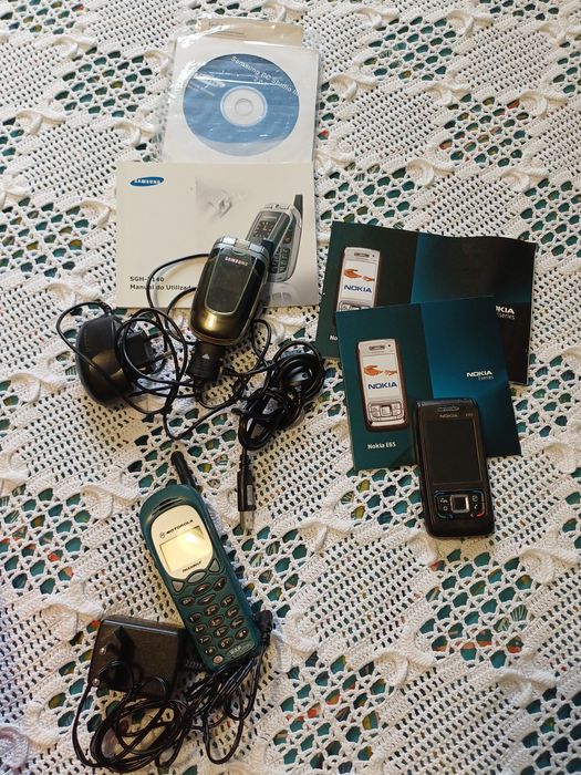 Samsung Z140 + Nokia E65 + Motorola Talkabout