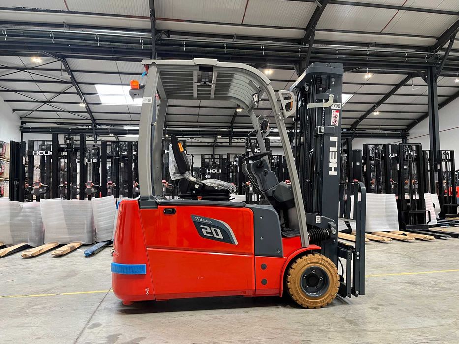 Empilhador 3 Rodas Novo