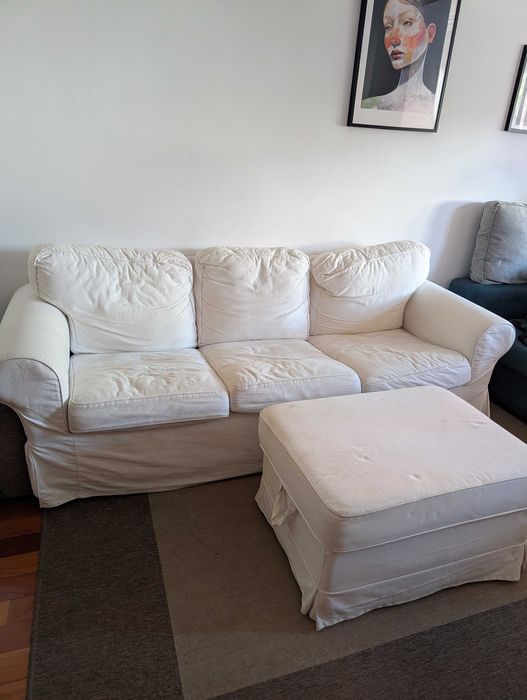 Sofá branco do IKEA