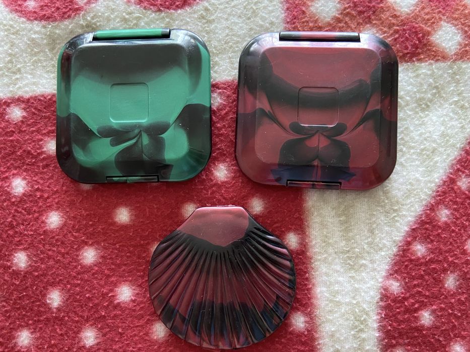 Trzy eleganckie lusterka