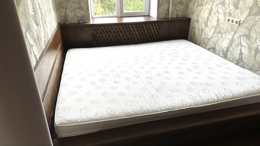 Продам Матрац 180*200 без дефектів Рівне
