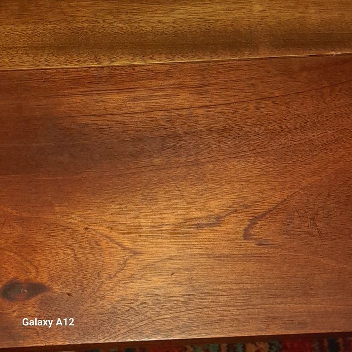 Mesa de apoio de sala