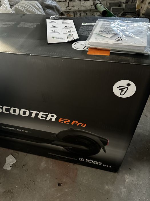 Продам Самокат NINEBOT e2 pro