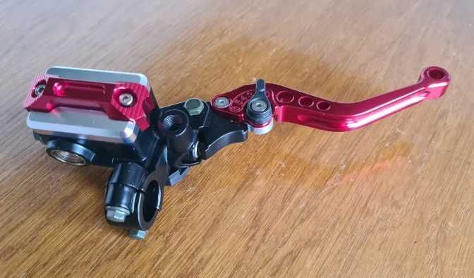 Курки тормозні  машики  в комплекті