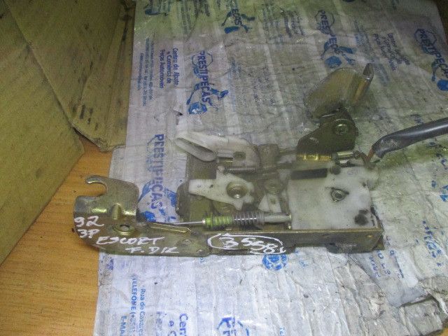 Fechadura / fecho porta frente direito FORD Escort V (AAL, ABL)