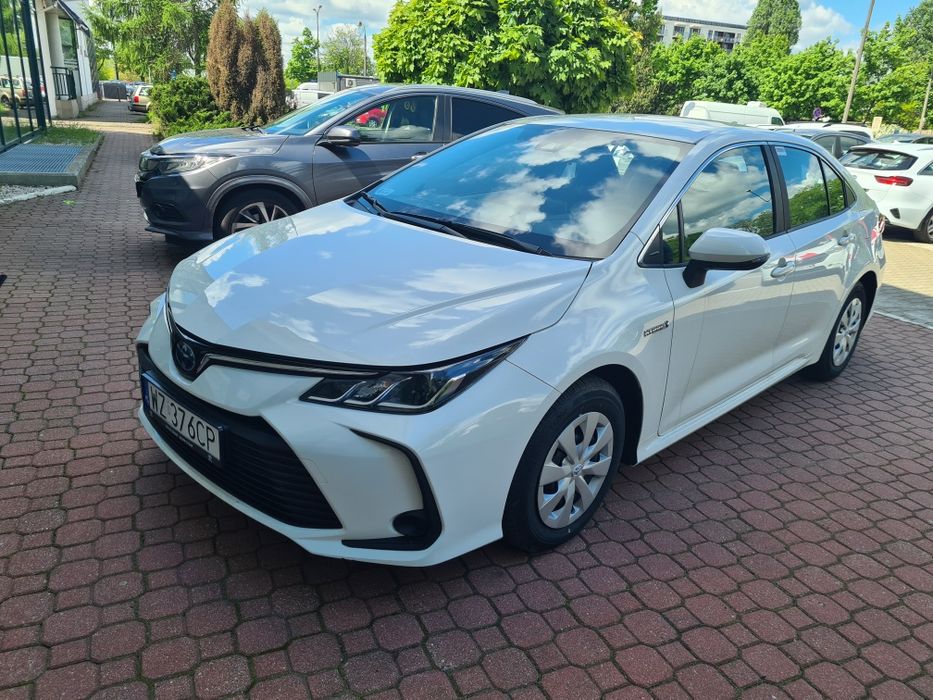 Wynajem  aut Uber Bolt Taxi  Opti taxi Toyota Corolla Auris Aygo Yaris