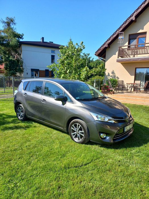 Toyota Verso, niski przebieg, super stan, 7 osobowa