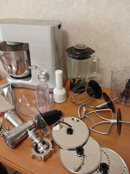 Кухонна машина TEFAL QB813D38
