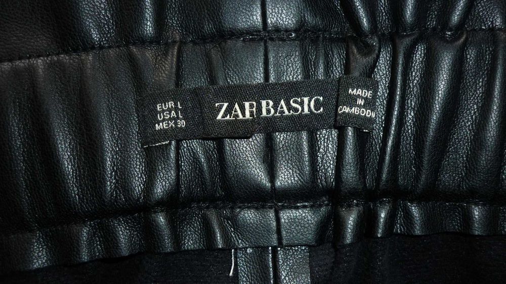 Zara- szorty damskie ze skaju  r; L