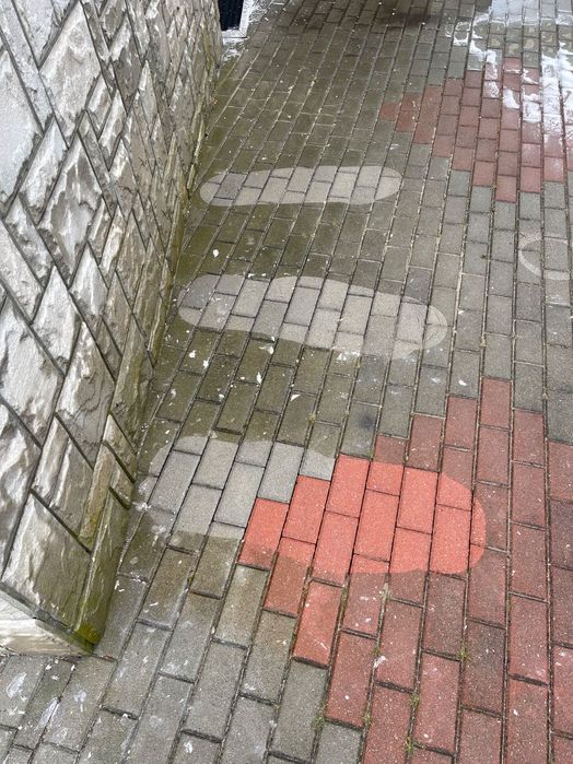 Mycie kostki brukowej elewacji dachów