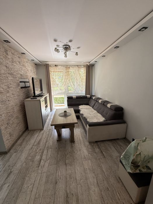 Wynajem mieszkanie 2 pokoje parter 38m2 POGOŃ Hallera