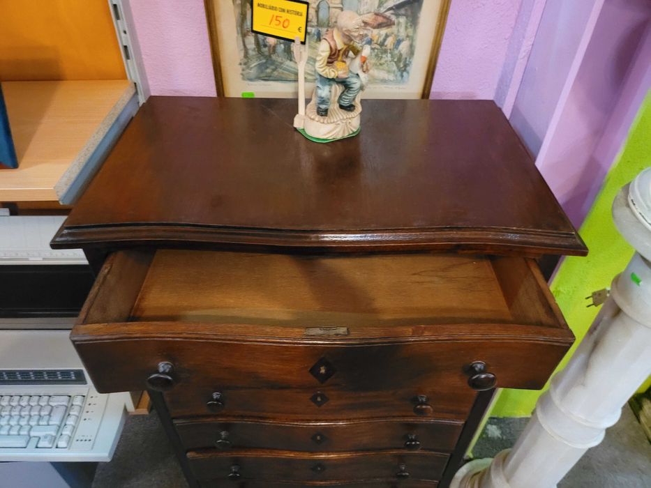 Camiseiro em madeira com sete gavetas - Muito bom estado geral