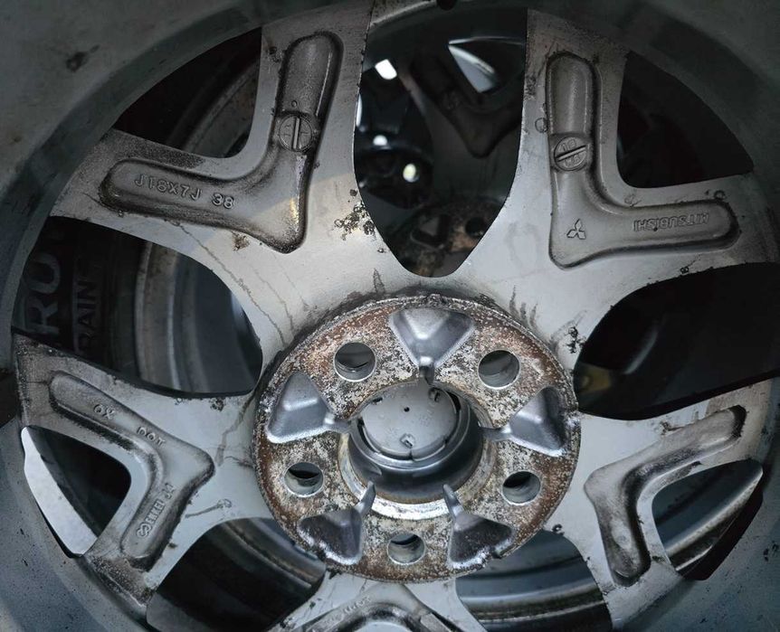 Oryginalne koła MITSUBISHI 225/55 R18