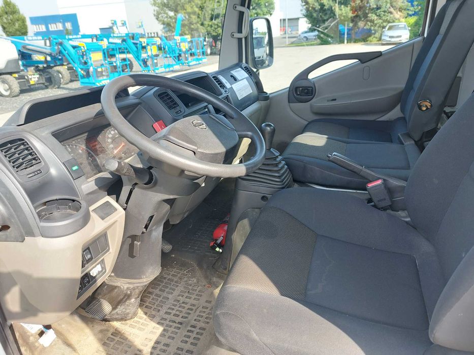 Podnośnik koszowy, zwyżka na Nissan 22,6m