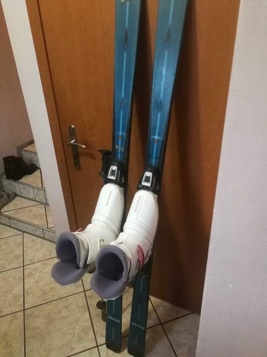 Zestaw narciarski narty kijki buty narciarskie salomon