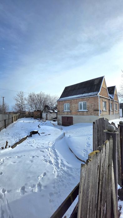 Терміновий Продаж по вул.Українська буд.20.